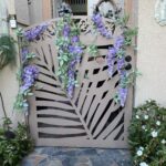 Metal Palm leaves gate